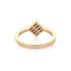 18K Yellow Gold <b>Cushion</b> Cut Sapphire Solitaire <b>Wedding</b> <b>Ring</b> for Women - Product Image 4