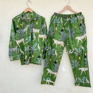 Ensemble de pyjama pour femmes en polyester/coton, imprimé animal, manches longues, boutons sur le devant, longueur longue, vêtements de nuit décontractés pour adultes, été - Product Image 4
