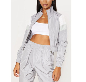 Conjunto Deportivo de Dos Piezas para Mujer, Color Gris, Chaqueta con Cremallera, Pantalones Cortos, Manga Larga, Color Sólido, Transpirable, Corte Regular, Impermeable - Product Image 1