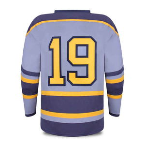 Vêtements de sport universitaires personnalisés, incluant des maillots et des tenues de hockey sur glace pour les fans et les athlètes - Product Image 3