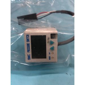 สวิตช์วัดแรงดัน SMC ZSE4-01-25, ZSE4-01-25-X104 - อุปกรณ์และอะไหล่เซมิคอนดักเตอร์ระดับโลกที่เชื่อถือได้ - Product Image 1