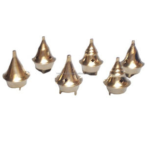 Quemador de Incienso y Conos de Latón Ecológico Hecho a Mano por Diseñadores, Nuevo Modelo Marca Kalavastu, Uso en Todas las Estaciones, Altura 6cm, Juego de 12 Piezas - Product Image 1