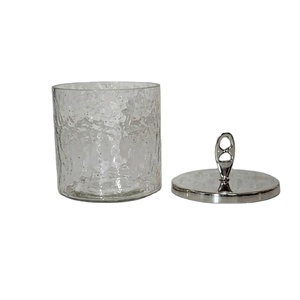 Tarro de Vidrio Transparente Texturizado al por Mayor con Tapa Cromada, Contenedor Hermético para Alimentos y Dulces, Elegante Organizador para Baño - Product Image 1