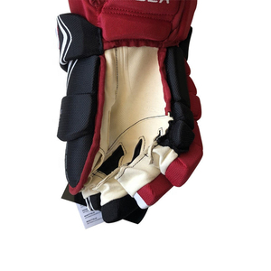 Gants de hockey sur glace professionnels pour hommes, 100% polyester, sangle élastique, rembourrés, noir, rouge, blanc, fermeture Velcro - Product Image 2