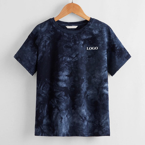 เสื้อยืดคอกลมแขนสั้นลายไทได ถักนิตติ้งลำลองสำหรับเด็กผู้ชาย สีน้ำเงินลาย - Product Image 2