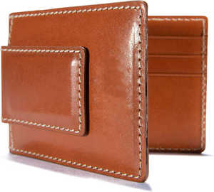 Cartera de cuero clásica diseñada con un material suave y duradero que proporciona un manejo cómodo para tarjetas, efectivo y monedas. - Product Image 3