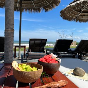 Disposable Polished <b>Coconut</b> <b>Shell</b> Bowl Combo Spoon Eco-Friendly Bohemian Design Camping Custom Logo Option Bowl Diameter 12-13cm - Product Image 1