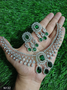 Conjunto de joyería nupcial de diamante americano clásico, collar y pendientes de dos piezas para boda, estilo clásico de moda - Product Image 2