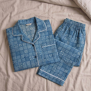 Conjunto de Pijama de Algodón para Mujer, Tejido Térmico, Estampado a Mano con Bloques de Índigo, Corte Cómodo y Relajado, Ropa de Dormir - Product Image 1