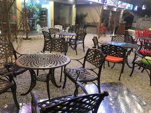 <b>White</b> Cast Metal Outdoor <b>Dining</b> Set <b>Round</b> <b>Table</b> with 4 Chairs Traditional Design Durable Garden Furniture for Patio Balcony - Product Image 6