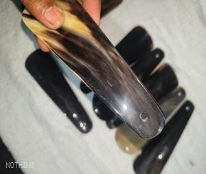 Chausse-pied long en corne de luxe avec surface polie, accessoire de luxe pour le port de chaussures - Product Image 2