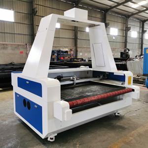 LM-1610 Camera CCD Visual Positioning Automatic Conveyor CO2 Laser Cutting Machine Sublimation Cloth Fabric - Product Image 3