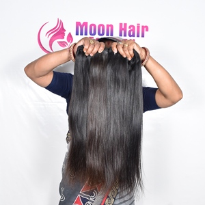 ผู้จัดจำหน่ายผมปลอมแบบม้วนจากอินเดีย Moon Hair ขายส่ง ผมมนุษย์แท้ 100% เวอร์จิ้น เรมี่ สีดำธรรมชาติ เนื้อผมนุ่มลื่น แบบติดคลิปสำหรับผู้หญิง - Product Image 1