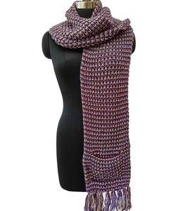 Écharpe tricotée unisexe épaisse de luxe - Design au crochet fini à la main - Accessoire d'hiver doux avec logo de marque personnalisé - Product Image 3