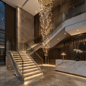 Escalier en marbre courbé avec éclairage LED intégré dans les marches, rampe en bois moderne pour la décoration intérieure de villas et d'hôtels - Product Image 2