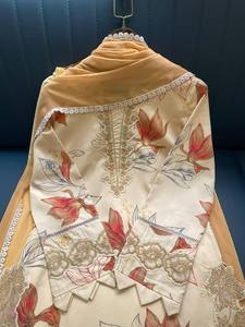 Ensemble Kurti et Palazzo en mousseline imprimée avec dentelle brodée et dupatta en georgette – Tenue ethnique légère pour les fêtes - Product Image 4