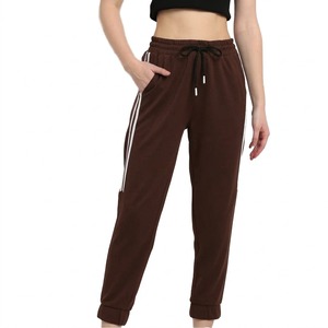Pantalones Deportivos de Mujer al Por Mayor, Largos hasta la Pantorrilla, con Pliegues Delanteros, Elásticos, Tipo Cargo, con Bolsillos Laterales a Rayas, Transpirables e Informales - Product Image 2