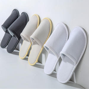 Pantuflas de <span class=keywords><strong>Hotel</strong></span> de Felpa Suave al por Mayor con Suela Antideslizante de EVA, Pantuflas Duraderas con Bordado Personalizado para <span class=keywords><strong>SPA</strong></span> y Resort - Product Image 2