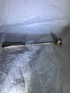 Vela de metal plateado vintage, apagador de velas de Altar, apagador de velas paganas de Wiccan, apagador de llama, por Azora Industries - Product Image 3