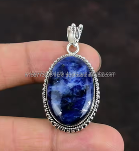 เครื่องประดับแนวโบฮีเมียนทำด้วยมือสีเงินสเตอร์ลิง925อัญมณีโซดาไลต์ธรรมชาติที่มีรูปร่างแบบคู่รักสวมใส่ง่ายในชีวิตประจำวัน - Product Image 1