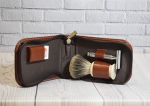 Kit de rasage en cuir pour homme, design multi-usage, logo personnalisé, pour barbier, voyage et beauté, avec étui en cuir. - Product Image 6