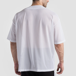 Nueva camiseta de béisbol ligera de malla, corte regular, manga corta, con botones al frente, fabricada en Pakistán. - Product Image 4