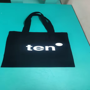 Bolsa de Mano de Lona de Algodón Negra Ecológica Pinnacle Bharat, con Logotipo Personalizado, Asa Larga para el Hombro, Reutilizable para Compras y Uso Diario - Product Image 2