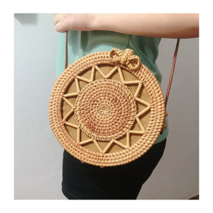 Sac à bandoulière en rotin naturel tressé du Vietnam, sac fourre-tout écologique fait main, sac de plage rustique, design personnalisé, fournisseur en gros - Product Image 3