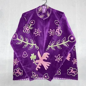 Chaqueta de Terciopelo Morado Real Bordada a Mano para Mujer, con Motivos Florales y de Aves, Estilo Folclórico, Abrigo de Invierno, Regalo Único para Mujer - Product Image 3