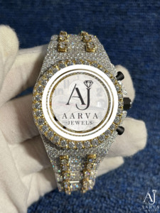 AARVA JEWELS นาฬิกาข้อมือผู้ชายสุดหรูสแตนเลสสตีลคริสตัลแซฟไฟร์ 43 มม. อะนาล็อกโครโนกราฟควอตซ์เคลป์พับแบบพับได้ความปลอดภัย ไม่มี - Product Image 1