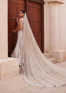 Robe de mariée sirène en dentelle perlée sans manches, longueur ras du sol, avec traîne, robe de soirée formelle, soutien-gorge intégré pour la mariée - Product Image 3