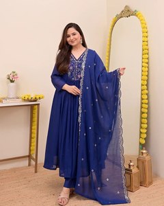 Ensemble indien pakistanais brodé bleu, robe Anarkali en mousseline de soie, dupatta en filet, col en V, tenue de fête et de mariage pour femmes - Product Image 1