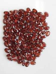 Granat rouge naturel 5x3,5 mm, coupe ovale, pierre précieuse de qualité supérieure pour la fabrication de bijoux - Product Image 3