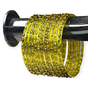 Bracelets en verre goutte de pluie kashmiri plaqués or, légers, avec accents dorés, pour mariage, vente en gros, tendance, couleur mélange vert, qualité supérieure - Product Image 1