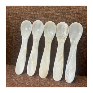 Cuchara Artesanal de Nácar Natural con Incrustaciones de Madreperla, Utensilio Decorativo para Comedor, Vajilla Artesanal Vietnamita para Venta al por Mayor - Product Image 1