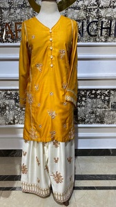 Kameez listo para usar de diseñador famoso con shalwar farshi de tela viscosa, trajes de estilo pakistaní para mujer - Product Image 3