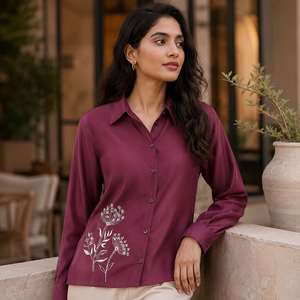 Camisa de Manga Larga de Algodón Color Granate para Mujer, Blusa Casual con Botones y Bordado Floral Blanco para Venta al por Mayor B2B - Product Image 1