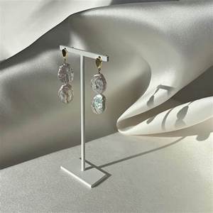 ขาตั้งต่างหูอะคริลิครูปตัว T ดีไซน์หรูหรา ปี 2025 พร้อมชั้นวางกระจกสำหรับจัดแสดงเครื่องประดับกลางแจ้ง - Product Image 6