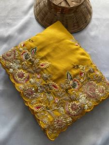 Blusa Moderna Premium con Bordado Floral Amarillo Sol, Elegante Traje Festivo Indio, Saree de Organza Suave para Fiestas de Invierno y Verano - Product Image 6