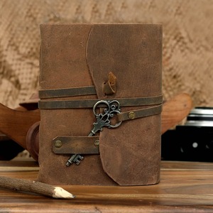 Carnet en cuir unisexe avec papier à bords frangés et reliure cousue, édition cadeau, 180 g/m², livre de runes vierge - Product Image 6