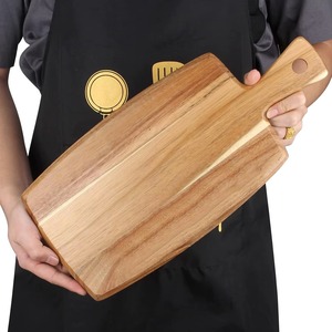 Planche à découper en bois d'acacia - Lavable au lave-vaisselle, durable et écologique - Product Image 3