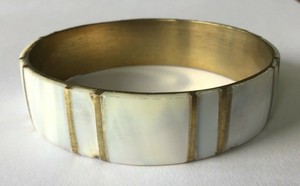 Bracelet manchette plaqué or motif géométrique classique unisexe, bijoux de mode, ensemble de bracelets ronds en nacre, coupe cœur - Product Image 5
