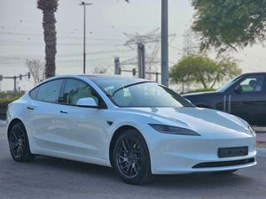 La Model 3 Long Range EST une voiture électrique - Product Image 6