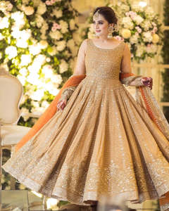 Robe de mariée indienne pakistanaise pour femmes, tenue de soirée formelle, Lehenga Choli brodé doré, longueur au sol, traditionnel - Product Image 6