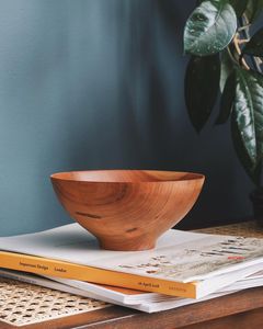 Tazón de Ensalada de Madera Ecológico Hecho a Mano, con Acabado Pulido, Diseño Clásico con Vetas Naturales, para Servir en la Cocina y en el Comedor - Product Image 5