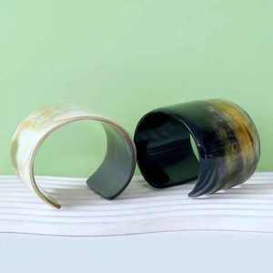 Bracelets et manchettes artisanaux en corne naturelle, écologiques, de luxe, pour la décoration de table, par AL AML;IK CRAFT - Product Image 4