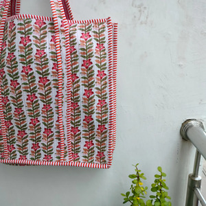 Bolso Tote Bohemio de Algodón Acolchado con Estampado Artesanal Indio, Bolso de Hombro de Lona Floral Jaipuri con Cremallera y Asas a Rayas - Product Image 2