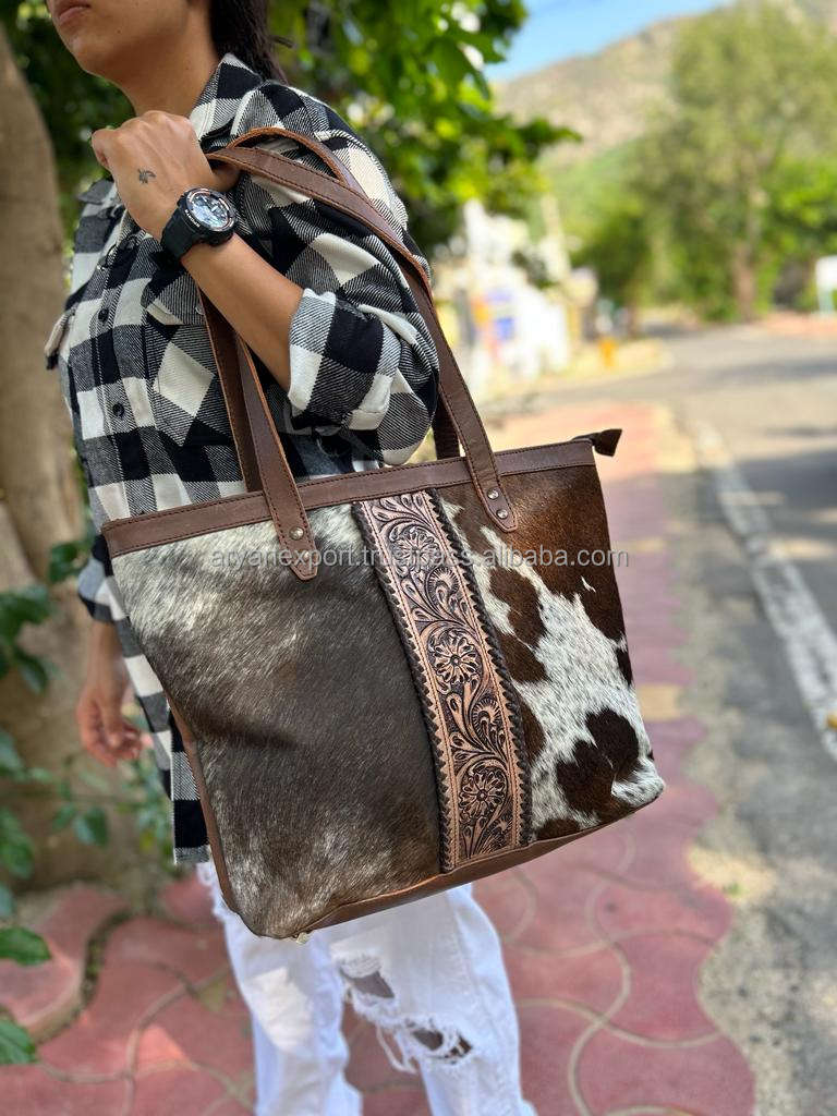 สีน้ำตาล