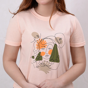 เสื้อยืดคอกลมลายจุดสีชมพูสำหรับผู้หญิง ทรงเข้ารูป แขนสั้น สไตล์ลำลอง เหมาะสำหรับฤดูร้อน ผลิตจากผ้าฝ้ายเจอร์ซีย์ 100% ระบายอากาศได้ดี เป็นมิตรต่อสิ่งแวดล้อม - Product Image 6