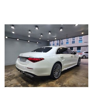 Mercedes-Benz Clase S S500L 4MATIC Modelo Mayo 2023 con 49,564 km, Caja de Cambios Automática, Asientos de Cuero, Cámara Trasera - Product Image 6